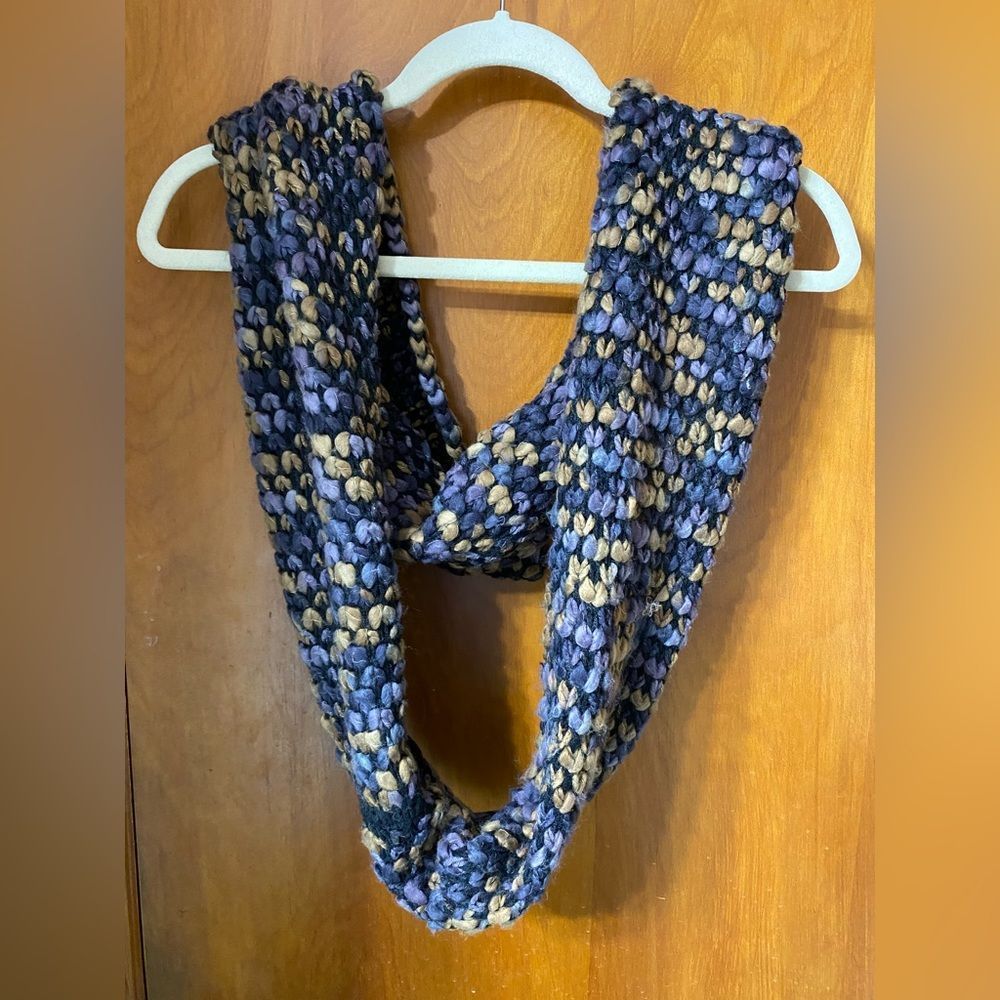 Knit infinity scarf